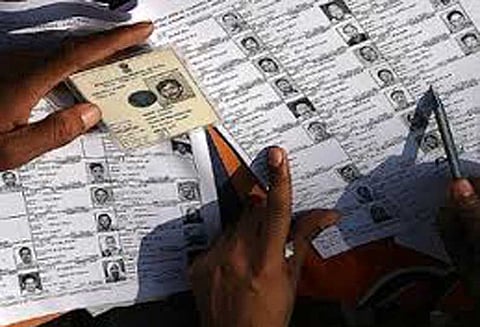 வாக்காளர் பட்டியலில் பெயர் சேர்த்தல், திருத்தம் செய்ய சிறப்பு முகாம் ஜூலை 9, 23-ந்தேதிகளில் நடக்கிறது