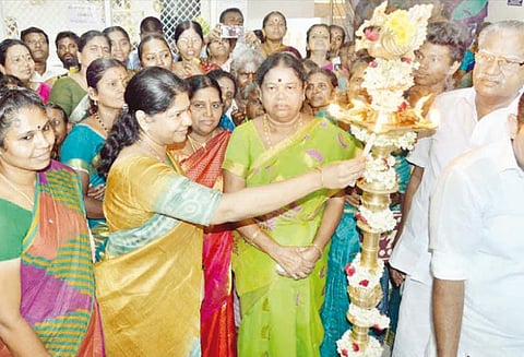 மு.க.ஸ்டாலின் தமிழக முதல்-அமைச்சராக வேண்டும் கனிமொழி எம்.பி. பேட்டி