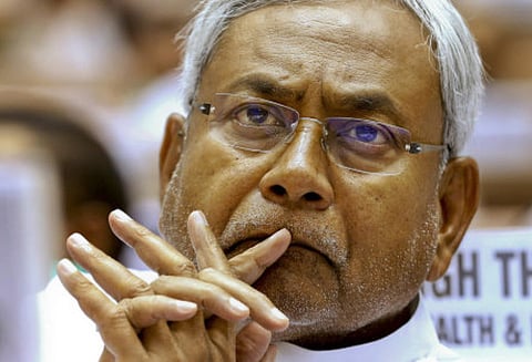 மதவாத சக்திகளின் அச்சுறுத்தலால் யோகாவை நிதிஷ் எதிர்க்கிறார் - பாஜக