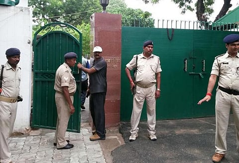 லாலு வீட்டில் சிபிஐ சோதனை, அரசுக்கும், பா.ஜனதாவுக்கும் தொடர்பு கிடையாது வெங்கையா நாயுடு