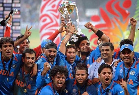 2011 உலக கோப்பை இறுதிப்போட்டி குறித்து விசாரணையா? ரணதுங்கா மீது கம்பீர், நெஹ்ரா பாய்ச்சல்