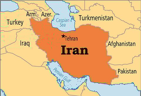 ஈரான் மெட்ரோ ரெயில் நிலையத்தில் மதகுரு உள்ளிட்ட 2 பேருக்கு கத்திக்குத்து