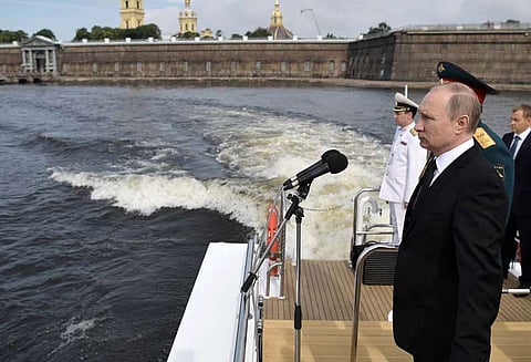 ரஷ்யாவின் கடற்படை பலத்தின் முன்னோட்டம்; புடின் அதிரடி