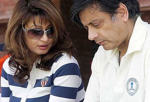 சுனந்தா புஷ்கர் மரண வழக்கு: டெல்லி காவல்துறைக்கு நீதிமன்றம் கேள்வி