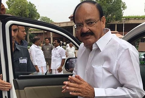 துணை ஜனாதிபதி பொறுப்பில் இருந்து கொண்டு நான் அரசியல் பேசக்கூடாது: வெங்கையா நாயுடு