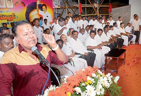 தி.மு.க.வை யாராலும் அழிக்க முடியாது நடிகர் ராதாரவி பேச்சு