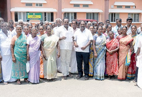 அனைத்து வீட்டுமனைகளுக்கும் நத்தம் பட்டா வழங்க கோரிக்கை