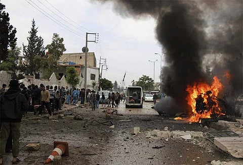 ஆப்கானிஸ்தானில் தலீபான்கள் தற்கொலைப்படை தாக்குதல்: ஐந்து பேர் பலி