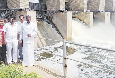 நீட் தேர்வு மூலம் மருத்துவ மாணவர் சேர்க்கை: தமிழகத்துக்கு மிகப்பெரிய துரோகம் இழைக்கப்பட்டுள்ளது