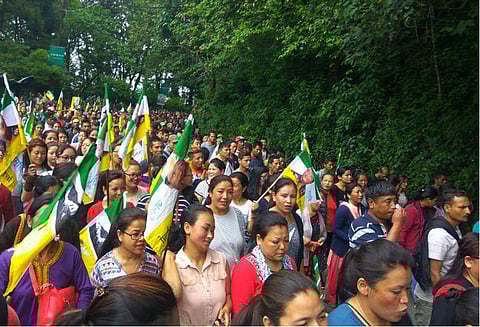மேற்கு வங்க அரசுடன் கோர்க்கா கட்சிகள் பேச்சுவார்த்தை