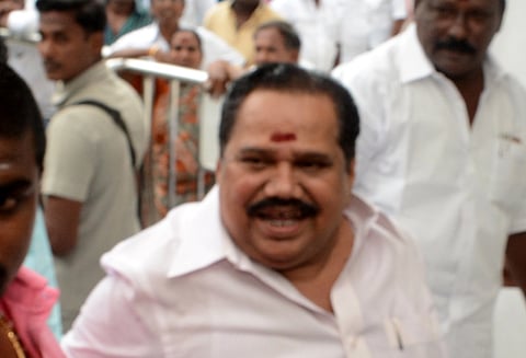 சசிகலாவை நீக்கும் நிலை வராது ஏ.கே.போஸ் பேட்டி