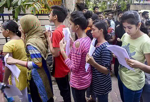 சி.பி.எஸ்.இ.-க்கு இணையாக பாடத்திட்டம் மாற்றி அமைக்கப்படும் அமைச்சர் கே.ஏ.செங்கோட்டையன்