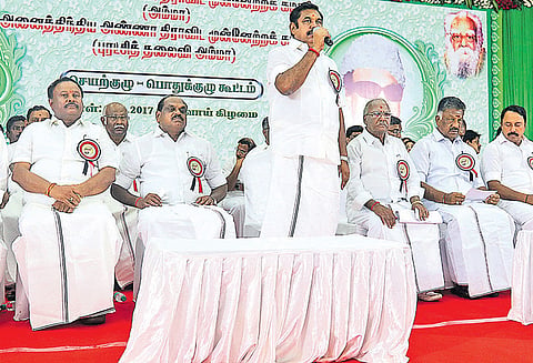 சசிகலா நியமனம் ரத்து எடப்பாடி பழனிசாமி - ஓ.பன்னீர்செல்வத்துக்கு முழு அதிகாரம்