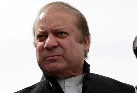 தகுதி நீக்கம் செய்ததை எதிர்த்து நவாஸ் ஷெரீப் தாக்கல் செய்த மனுவை தள்ளுபடி செய்தது பாக்.உச்ச நீதிமன்றம்