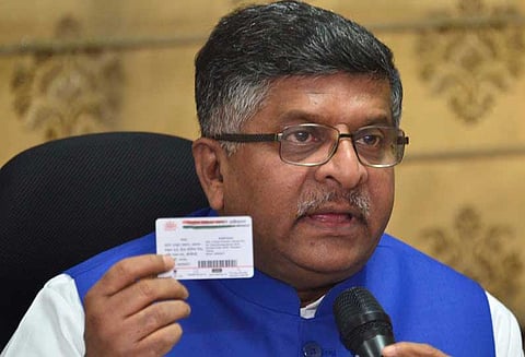 ஓட்டுனர் உரிமத்துடன் ஆதார் எண்ணை இணைக்க நடவடிக்கை மத்திய மந்திரி ரவிசங்கர் பிரசாத் தகவல்