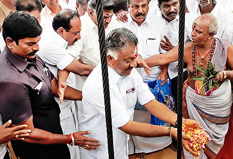 முல்லைப் பெரியார் அணையின் மட்டத்தை 152அடியாக உயர்த்த நடவடிக்கை எடுக்கப்படும்-ஓ.பன்னீர்செல்வம்