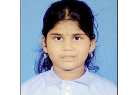 டெங்கு காய்ச்சலுக்கு சிறுமி பலி திருப்பூர் அரசு ஆஸ்பத்திரியில் 9 பேருக்கு தீவிர சிகிச்சை