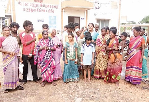 டெங்கு சிறப்பு பிரிவில் இரவு நேரங்களில் சிகிச்சையளிக்க மருத்துவர்கள், செவிலியர்கள் வருவதில்லை