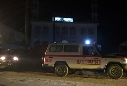 ஆப்கானிஸ்தானில் மசூதிகள் மீது தற்கொலை வெடிகுண்டு தாக்குதல்கள்; ஐ.எஸ். அமைப்பு பொறுப்பேற்பு