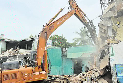 பூந்தமல்லியில் ரூ.5 கோடி மதிப்புள்ள கோவில் ஆக்கிரமிப்பு நிலம் மீட்பு