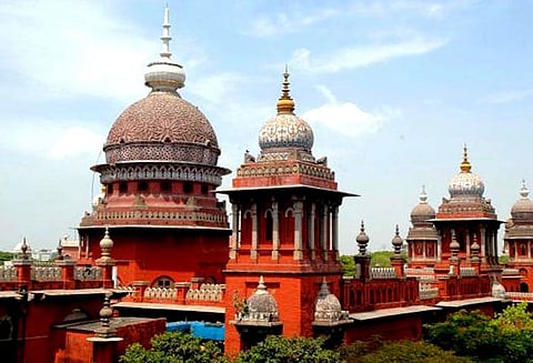 மெர்சல் படத்துக்கு தடை கேட்ட வழக்கு ஐகோர்ட்டில் இன்று விசாரணை