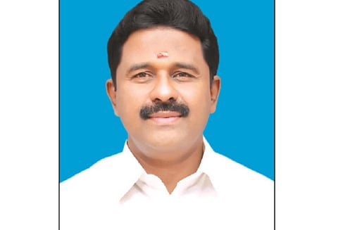 18 லட்சத்து 64 ஆயிரம் குடும்ப அட்டைதாரர்களுக்கு சர்க்கரை கிலோ ரூ.13.50-க்கு வழங்கப்படும்