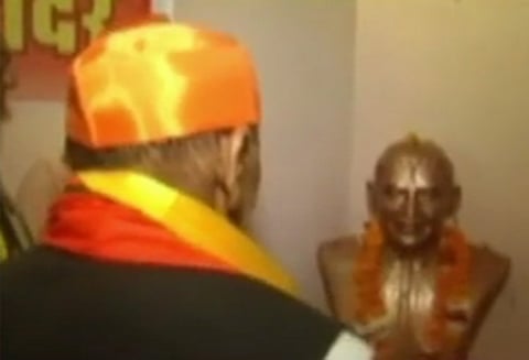 நாதுராம் கோட்சேவுக்கு கோவில் அமைத்து வழிபாடு