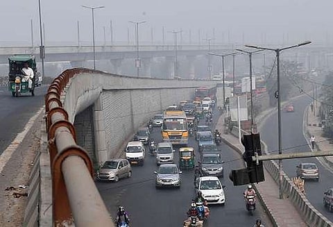டெல்லியில் காற்றின் தரம் உயர்ந்தது, கட்டுமானங்களுக்கு விதிக்கபட்ட தடை நீக்கம்