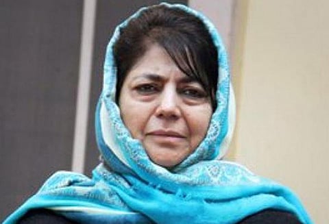 தீவிரவாதிகளால் சுட்டு கொல்லப்பட்ட காவல் துணை ஆய்வாளருக்கு முப்தி இரங்கல்