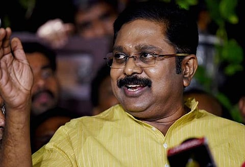 போயஸ் கார்டனில் வருமான வரித்துறை சோதனை: ஈபிஎஸ், ஓபிஎஸ் மீது டிடிவி தினகரன் கடும் தாக்கு