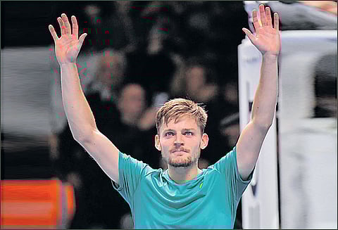 உலக டென்னிஸ்: பெடரருக்கு அதிர்ச்சி அளித்தார், கோபின்