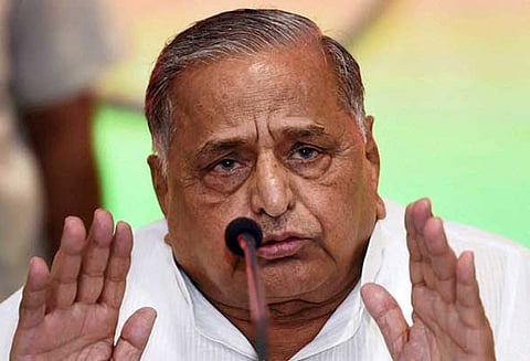 அயோத்தியில் 1990-ல் கரசேவர்கள் மீது துப்பாக்கி சூடு, முலாயம் சிங்கை கைது செய்ய வேண்டும் விஎச்பி