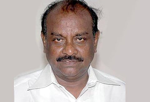 அ.தி.மு.க. கட்சி-ஆட்சியின் நலன்கருதி அமைச்சர்களுக்கு நாவடக்கம் தேவை முன்னாள் அமைச்சர் பேட்டி