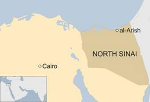 எகிப்து மசூதியில் தொழுகையின் போது வெடிகுண்டு, துப்பாக்கி சூடு தாக்குதல், 54 பேர் உயிரிழப்பு