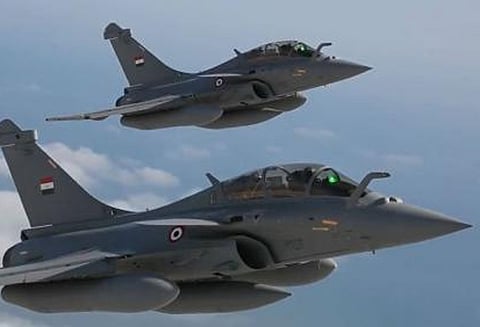 தீவிரவாத தாக்குதலுக்கு பயன்பட்ட வாகனங்களை தாக்கி அழித்தது எகிப்து ஜெட் விமானங்கள்