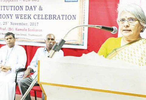 மாநில உரிமைகளுக்காக போராடியதில் தமிழகத்திற்கு பெரும் பங்கு உண்டு