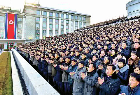 அமெரிக்க நகரங்களை தாக்கும் ஏவுகணை சோதனையை தொடர்ந்து வடகொரியாவில் வெற்றி கொண்டாட்டம்