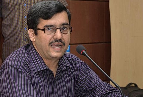 ஆர்.கே.நகர் தொகுதியில் ஆன்லைன் மூலம் பணப்பட்டுவாடா குறித்து கண்காணிக்க நடவடிக்கை