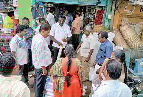 பிளாஸ்டிக் ஒழிப்பு நடவடிக்கை; வியாபாரிகளுக்கு அபராதம்