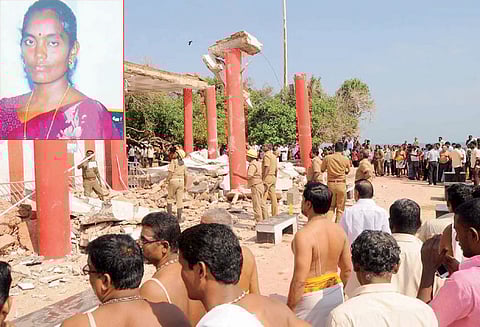 திருச்செந்தூர் சுப்பிரமணிய சுவாமி கோவிலில் பிரகார மண்டப மேற்கூரை இடிந்து விழுந்ததில் பெண் பலி