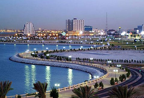 சவுதி அரேபியா ,ஐக்கிய அரபு அமீரகங்களில் முதன்முறையாக வரி வசூலிக்க அந்நாட்டு அரசுகள் முடிவு