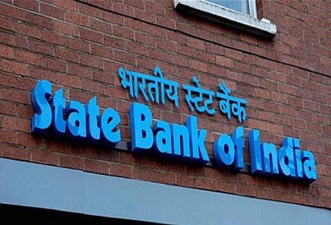 80 லட்சம் வாடிக்கையாளர்கள் பயன்பெறும் வகையில் வட்டி விகிதத்தை குறைத்தது எஸ்.பி.ஐ