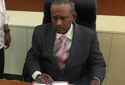 தினகரன் வக்கீல் கொடுத்த பென்டிரைவில், ஜெயலலிதா சிகிச்சை பெற்ற காட்சிகள் அடங்கிய 4 வீடியோக்கள் உள்ளன