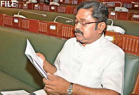 ஜெயலலிதா அரசு என நிரூபிக்க போக்குவரத்து தொழிலாளர்கள் பிரச்சினையை தீர்க்க வேண்டும் - தினகரன்