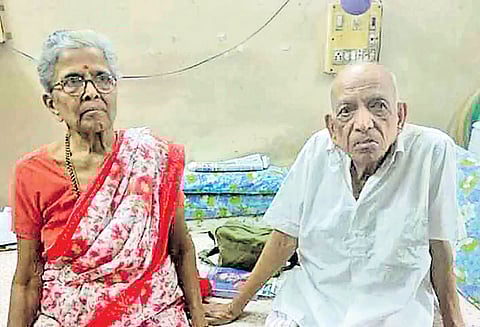 கருணை கொலை செய்ய அனுமதி கேட்டு மும்பை தம்பதி கடிதம்