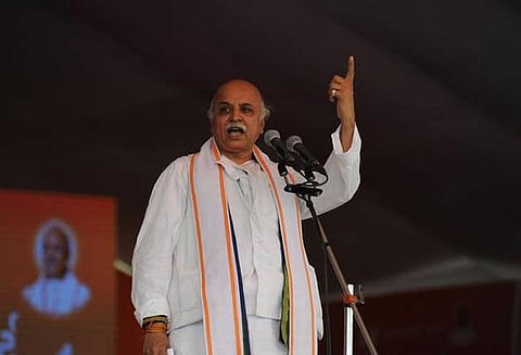 ஹஜ் மானிய ரத்தில் கிடைக்கும் பணத்தை இந்து மாணவிகள் படிப்பிற்கு பயன்படுத்துங்கள் - விஎச்பி