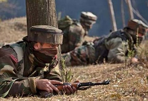 ஜம்முவில் பாகிஸ்தான் படையினரின் அத்துமீறிய தாக்குதலில் எல்லை பாதுகாப்பு படை வீரர் பலி