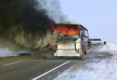 கஜகஸ்தான் நாட்டில் கோர விபத்து பஸ் தீப்பிடித்து எரிந்தது; 52 பேர் கருகிச்சாவு