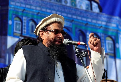 ஹபீஸ் சயீத்திற்கு எதிராக பாகிஸ்தான் அரசு நடவடிக்கை எடுக்க லாகூர் ஐகோர்ட்டு தடை விதிப்பு