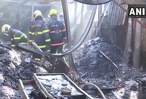 மும்பை வணிக வளாகத்தில் இன்று காலை தீ விபத்து